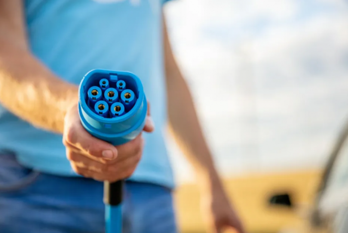 Charge point grant for EV drivers without driveways